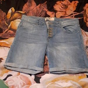 Blue Jean Bermuda Short